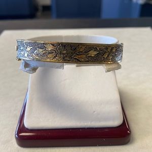 Beautiful vintage Victorian 1/20th 12k gold filled bangle bracelet